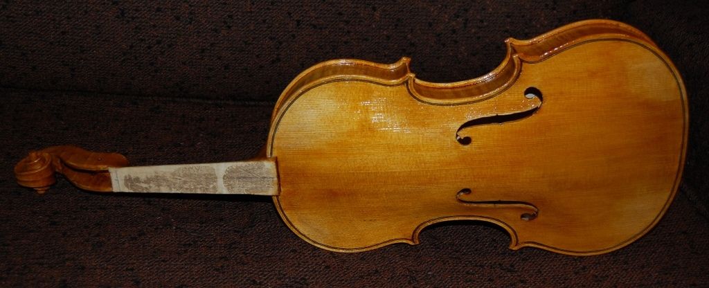 fifth coat varnish front of violin