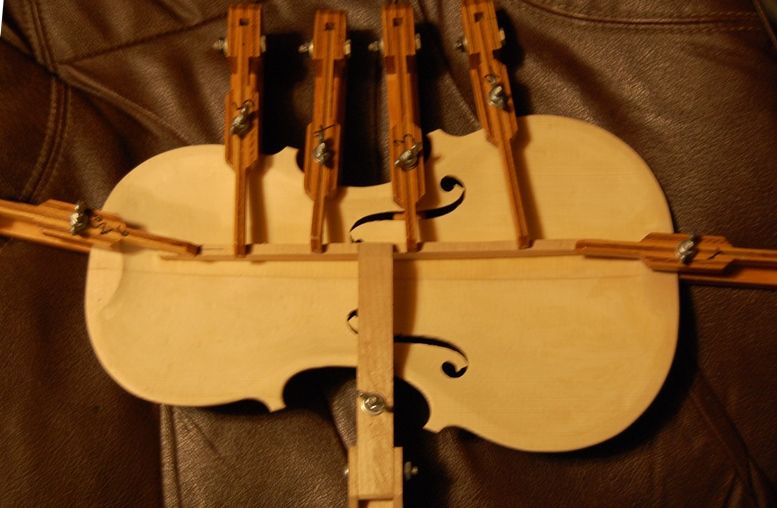 Bassbar blank with clamps.