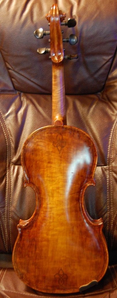 Back view of Oliver five-string Fiddle. 