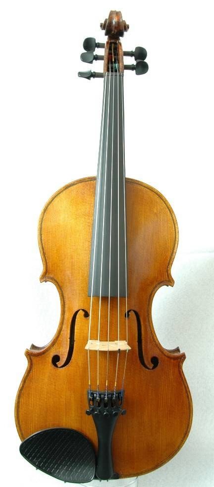 Front view of Koa-wood Oliver acoustic five-string fiddle. Handmade in Oregon by Chet Bishop.