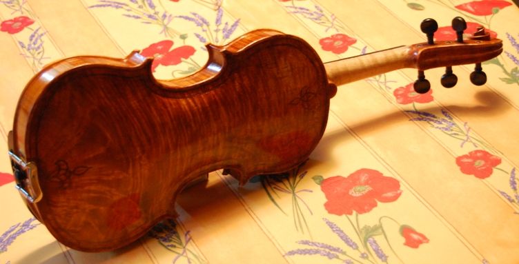 Back of an Oliver acoustic 5-string fiddle. Handmade in Oregon by Chet Bishop.