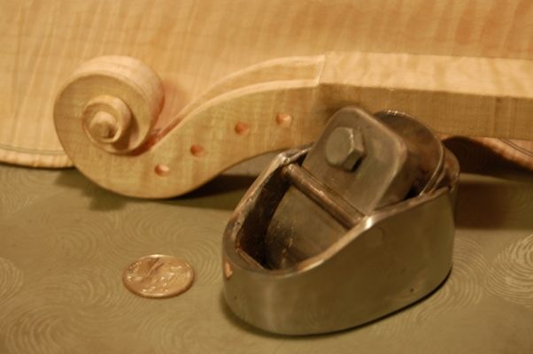 New Hand-Plane with vVolin Scroll
