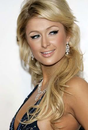 Vídeo sem cortes Paris Hilton na Banheira