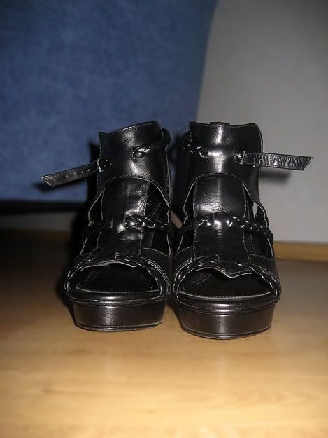 http://i204.photobucket.com/albums/bb152/fjall/aaaa.jpg?t=1231943337