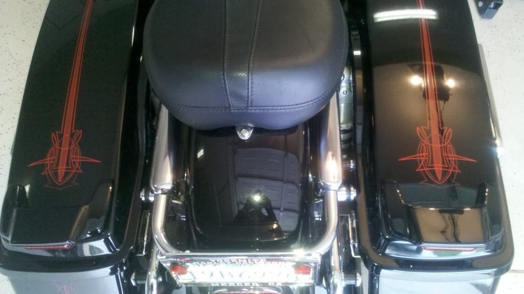 New Pinstriping (Pic's) Harley Davidson Forums