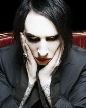 Marilyn Manson &amp;gt;Fans Room&amp;lt; 2