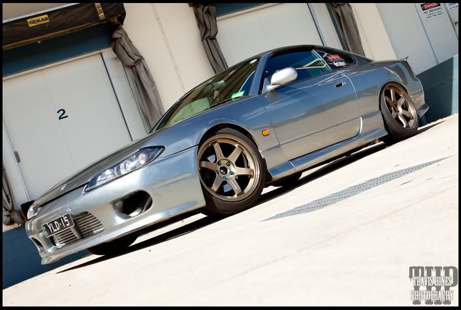 IMAGE: http://i204.photobucket.com/albums/bb265/8lueoval/Dans%20S15%20Drift%20Car/IMG_0032.jpg
