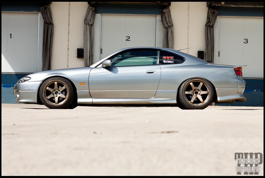 IMAGE: http://i204.photobucket.com/albums/bb265/8lueoval/Dans%20S15%20Drift%20Car/IMG_0043.jpg