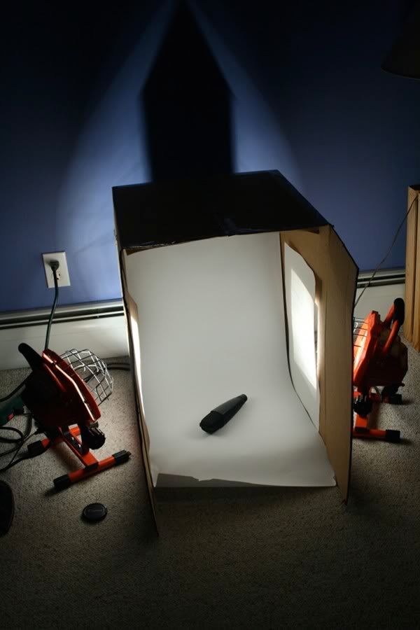 IMAGE: http://i204.photobucket.com/albums/bb284/benobriensmith/LightBox.jpg