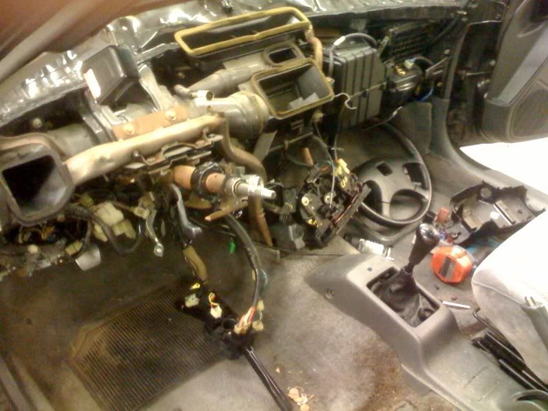 this is how i put the crx dash in my 4 door civic