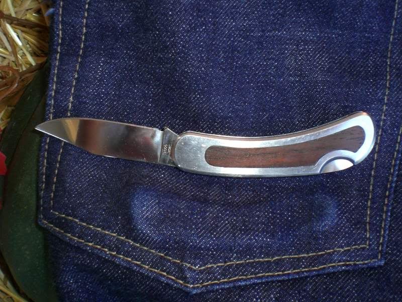 pocketknife.jpg