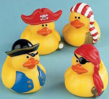 pirate-costumed-rubber-duckies-1.jpg