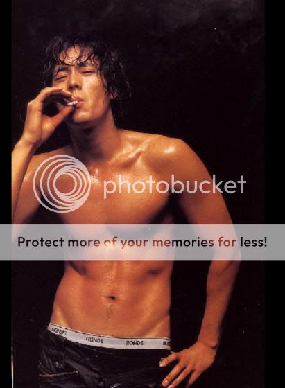 http://i204.photobucket.com/albums/bb264/hmonggirl30/Jisub_Gifts_4.jpg